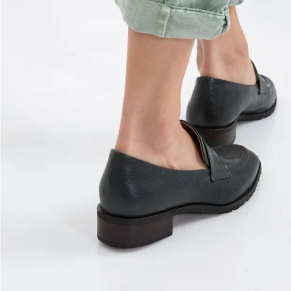 Textured leather heeled loafer 40 TAN - Picture 3 of 14